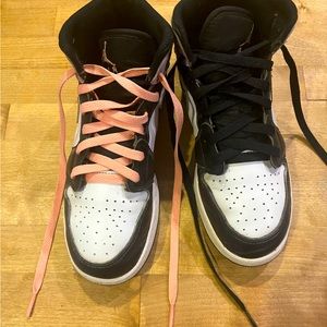 Jordan basketball shoes very stylish and comfortable